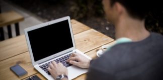 Jak wygląda praca kierowcy międzynarodowego na busie.