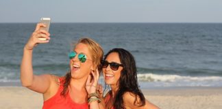 dziewczyny w okularach