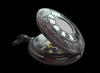 Co oznaczają cyfry na słupku w lesie?