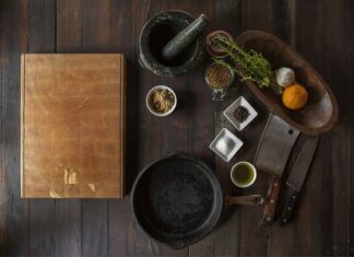 Czym różni się żeliwo szare od białego?